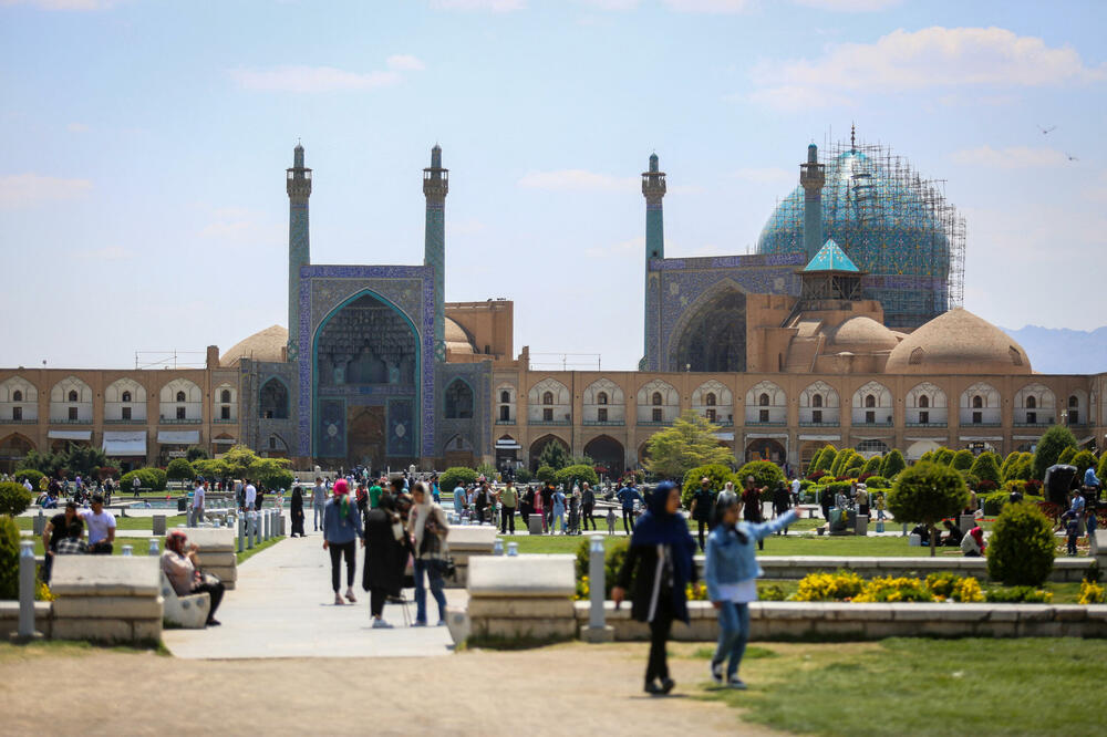 Juče na Trgu Nakš-e Džahan u Isfahanu, Foto: Rojters