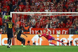 Odluka u Madridu: Vinisijus sa dva gola izvukao Real na "Alijanc...