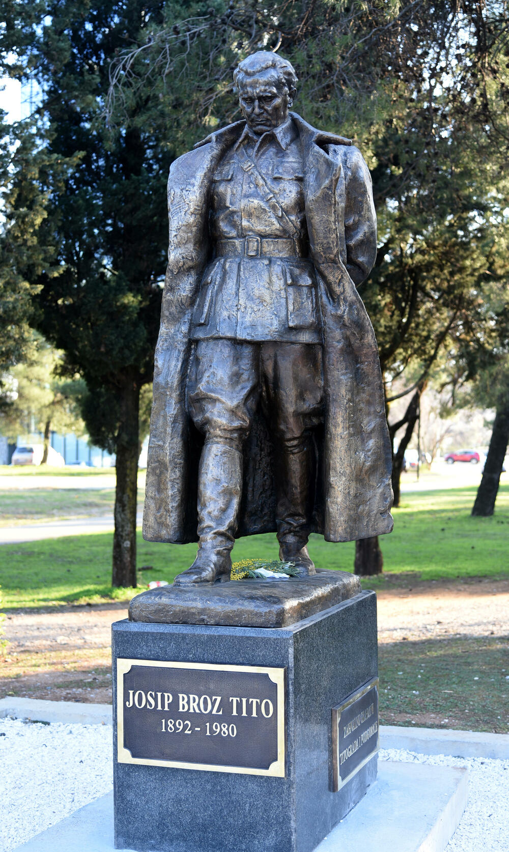 Spomenik Titu u Podgorici