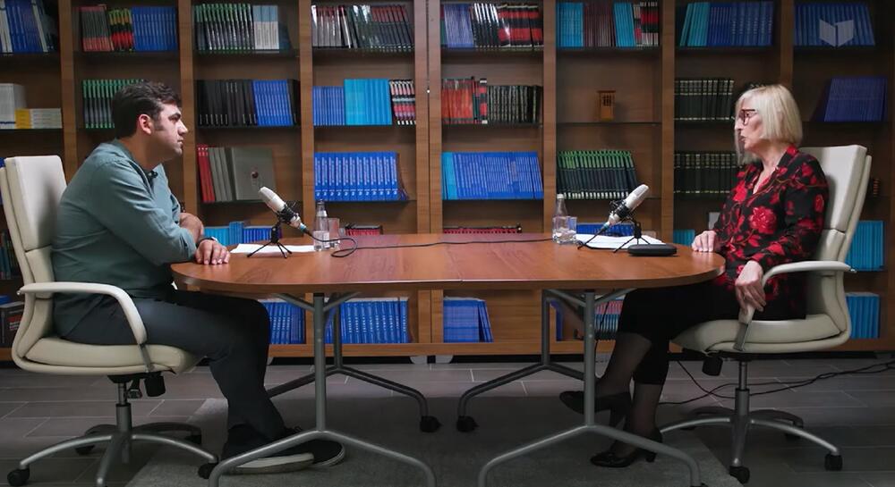 Savić i Cicmil u jednoj od epizoda o bibliotekarstvu