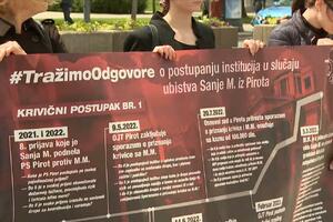 Beograd: Održana ulična akcija sjećanja na 406 ubijenih žena i...