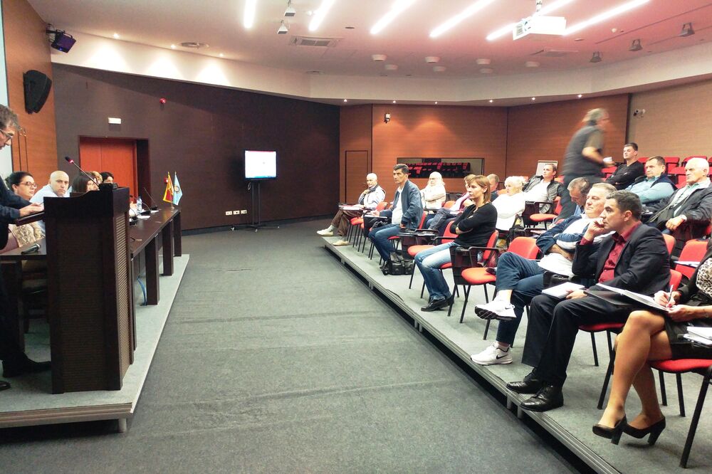 Javna rasprava Tivat stanovi, Foto: Siniša Luković