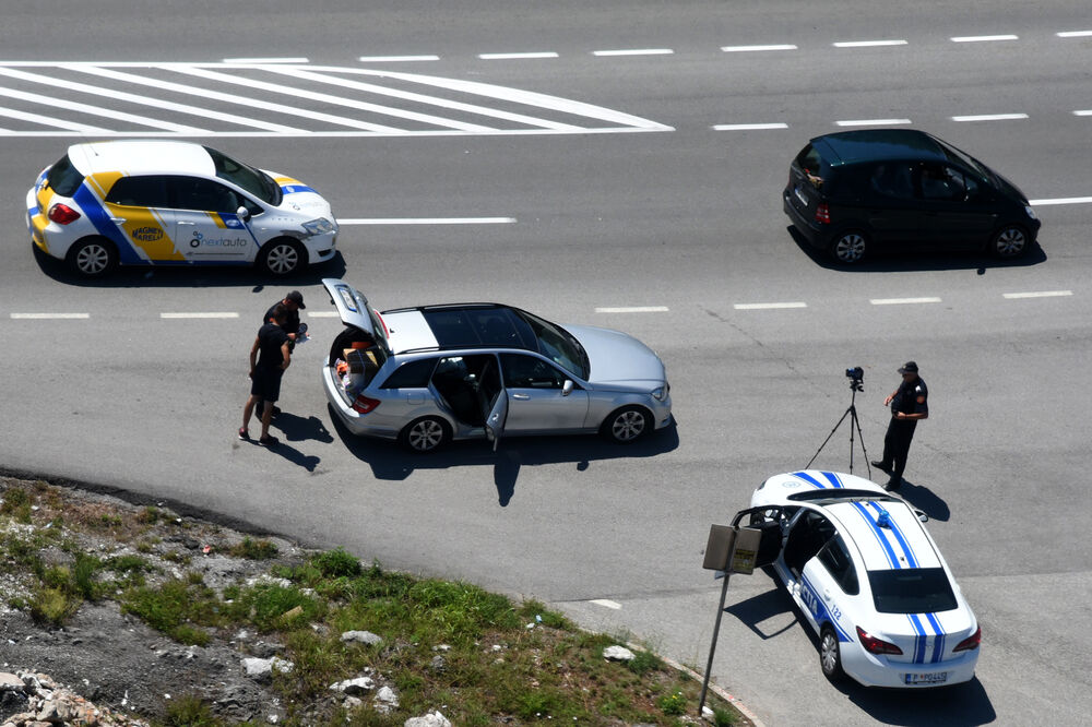 Vožnja, policija, Foto: Boris Pejović
