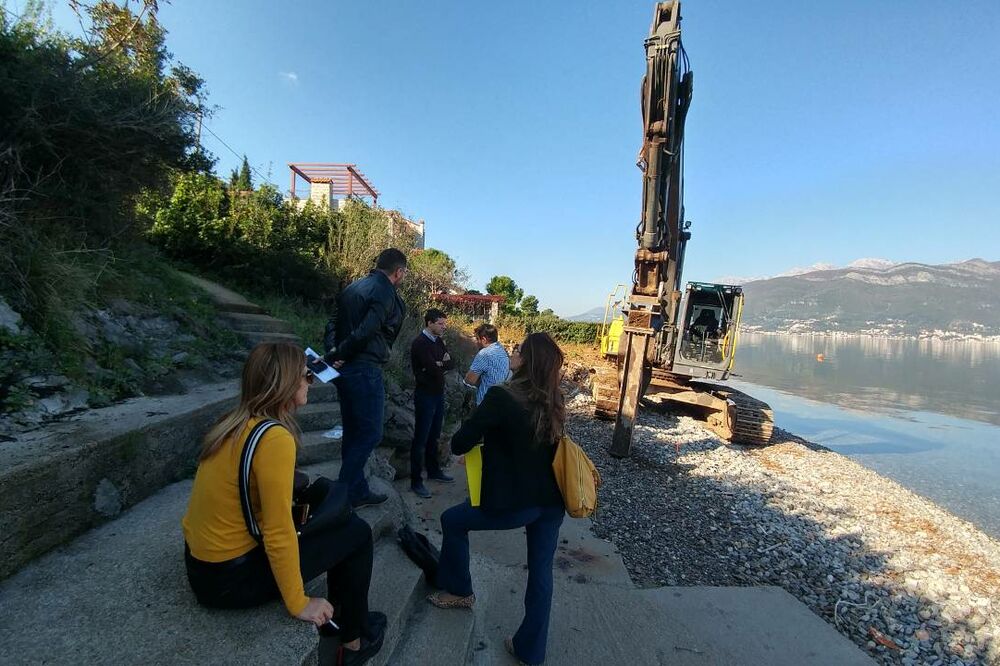 Krašići, rušenje nelegalnih objekata, Foto: Siniša Luković