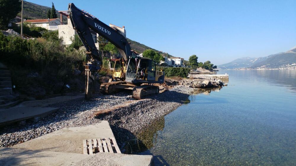 Krašići, rušenje nelegalnih objekata