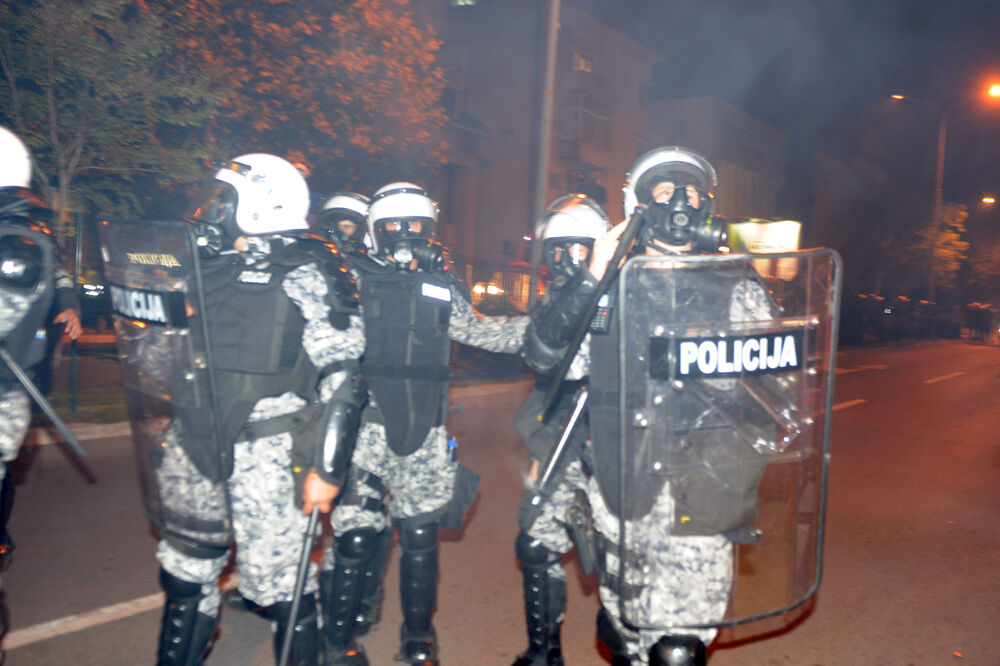 policija DF protest, Foto: Boris Pejović