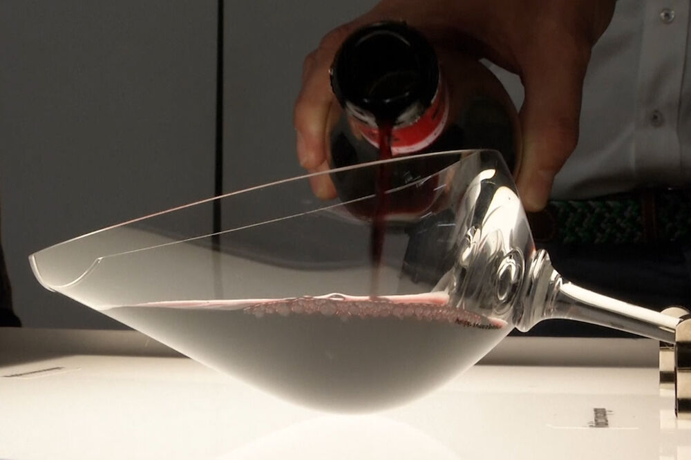 Svjetlosna kutija - uređaj koji donosi detalje o omiljenom vinu, Foto: Vijesti video