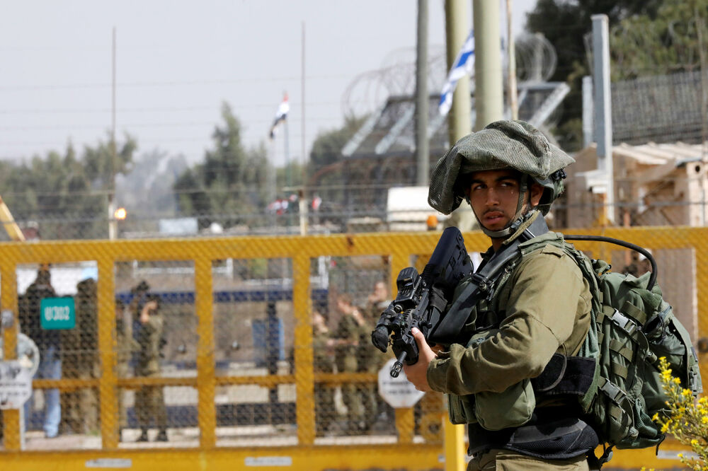 Izraelski vojnik, Golanska visoravan, Foto: Reuters