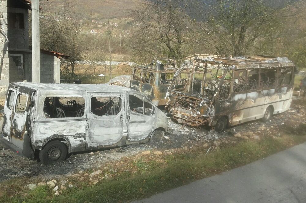 andrijevica zapaljen automobil, Foto: Privatna arhiva