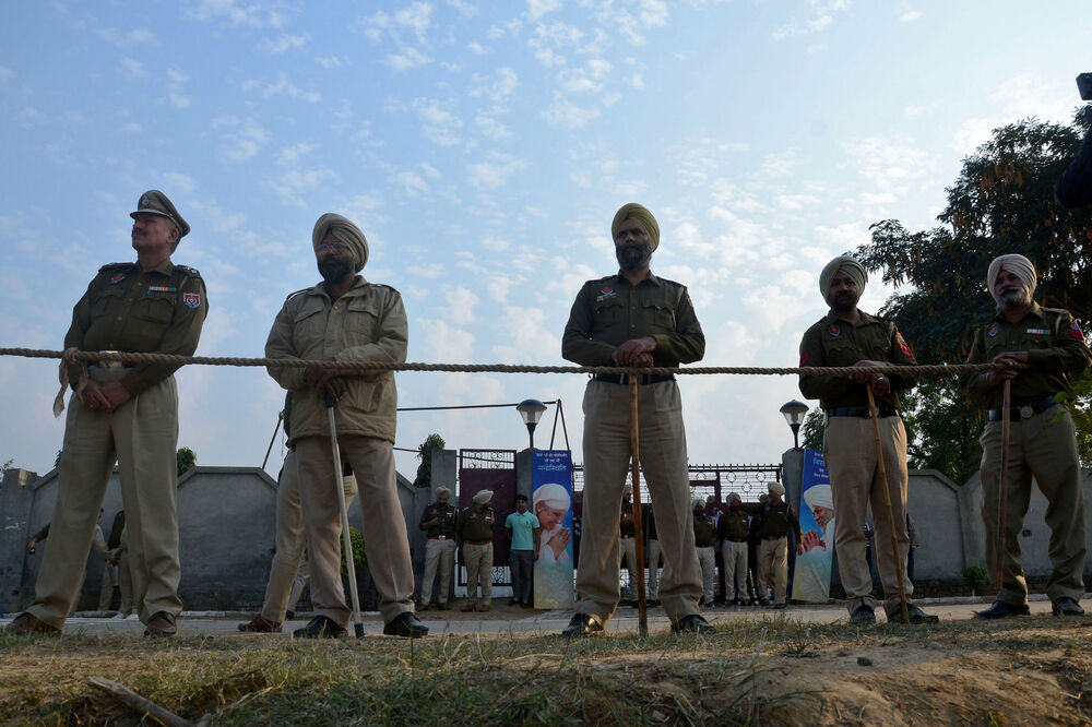 Indija, policija, Foto: Reuters