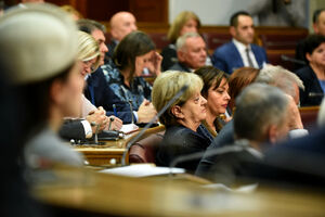 Skupština duplirala trošak, pola miliona za male nabavke