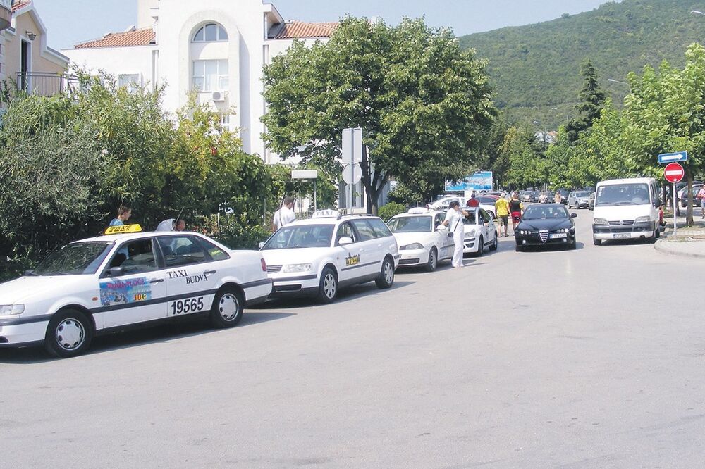taksi Budva, Foto: Vuk Lajović