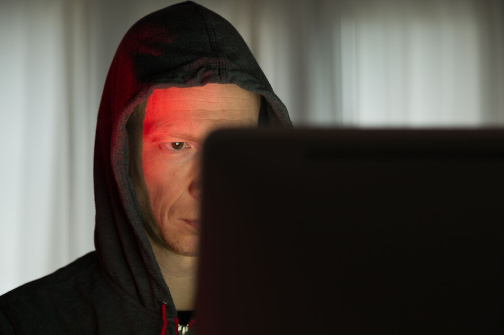 internet predator, Foto: Shutterstock