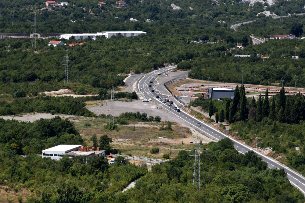 AMSCG, stanje na putevima, Foto: Boris Pejović