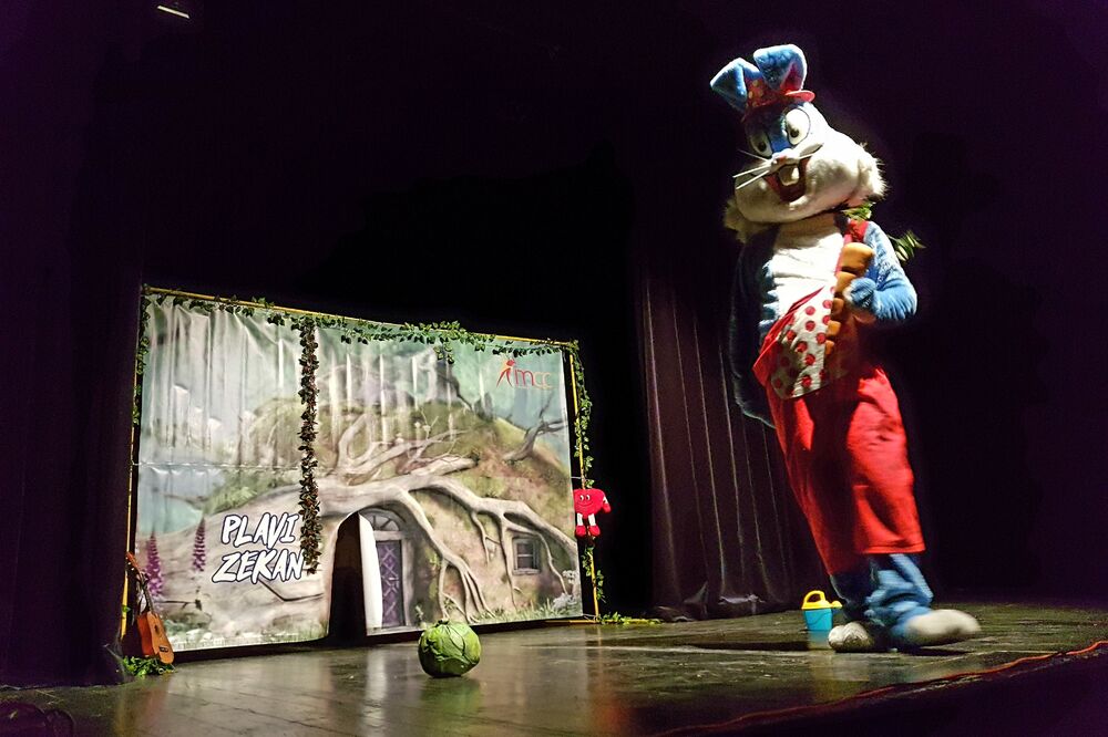 Predstava Plavi zekan, Foto: Privatna arhiva