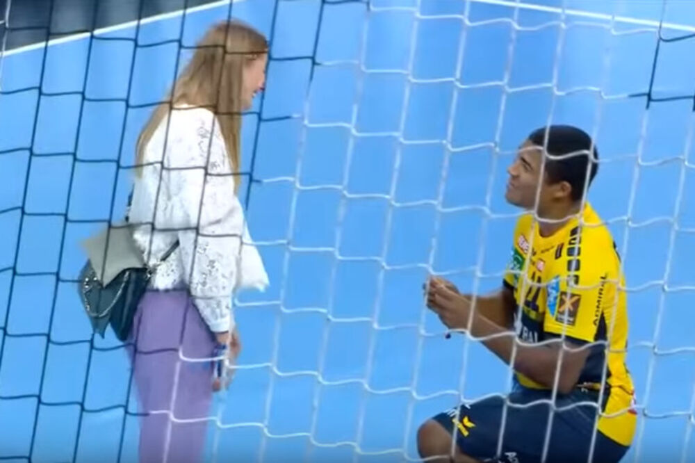 Mads Mensah Larsen, Foto: Screenshot (Youtube)