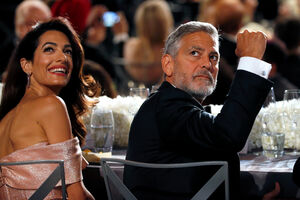 Against the separation of children from their parents: the Clooneys gave money,...