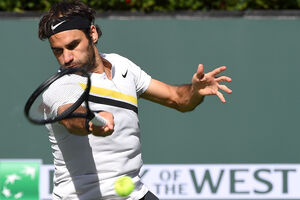Federer na korak od 10. titule u Haleu
