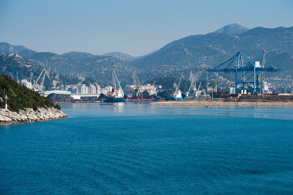 Luka Ploče, Foto: Http://www.luka-ploce.hr