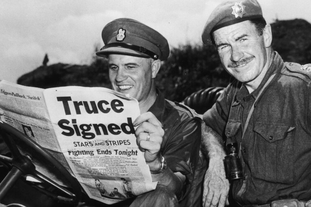 ratovi (novine), Foto: Fox Photos