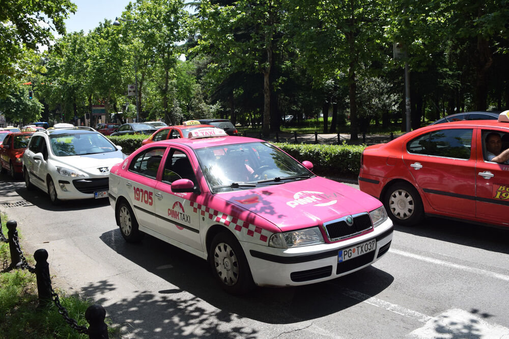 Taksisti protest, Foto: Luka Zeković