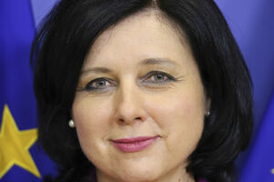 Jourova: Pazite kome dajete pasoše