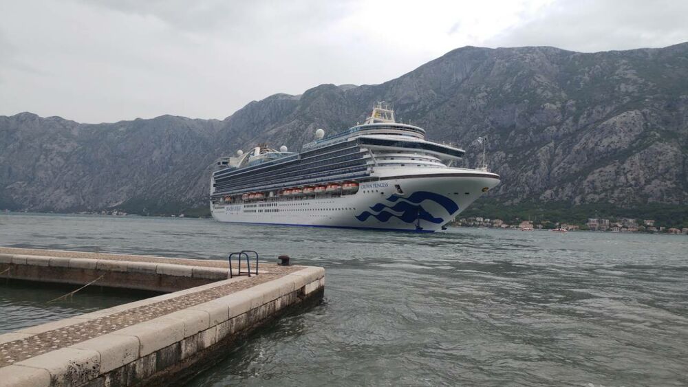 megakruzer Crown Princess