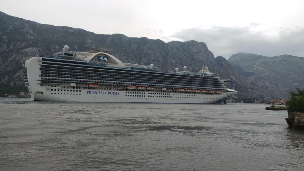 megakruzer Crown Princess