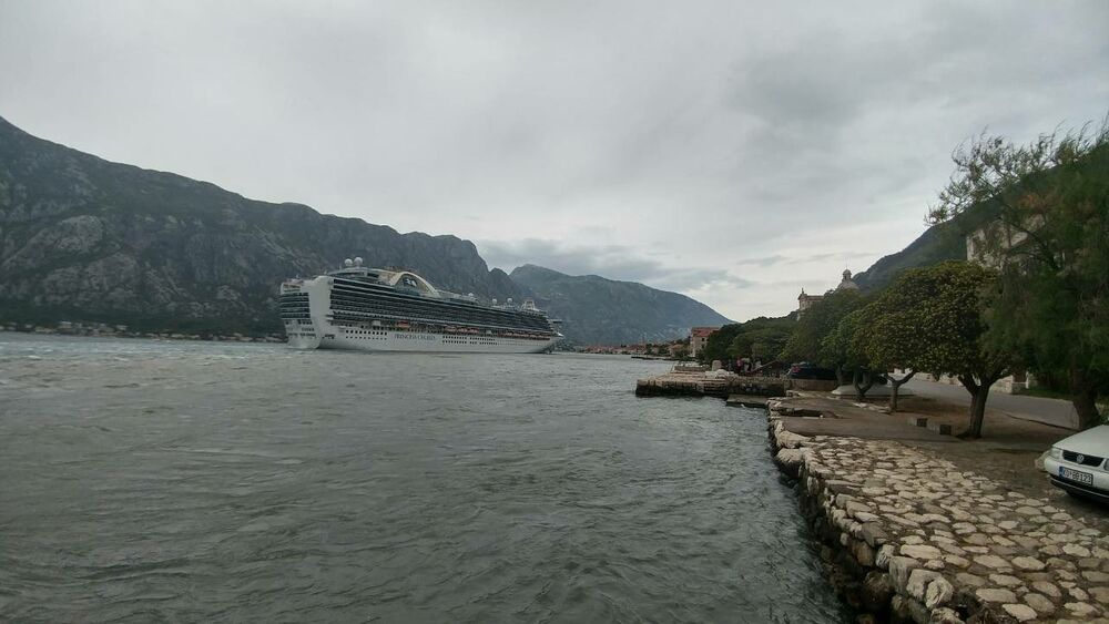 megakruzer Crown Princess