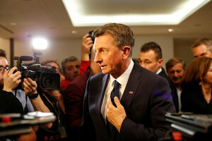Pahor nema mandatara za novu vladu