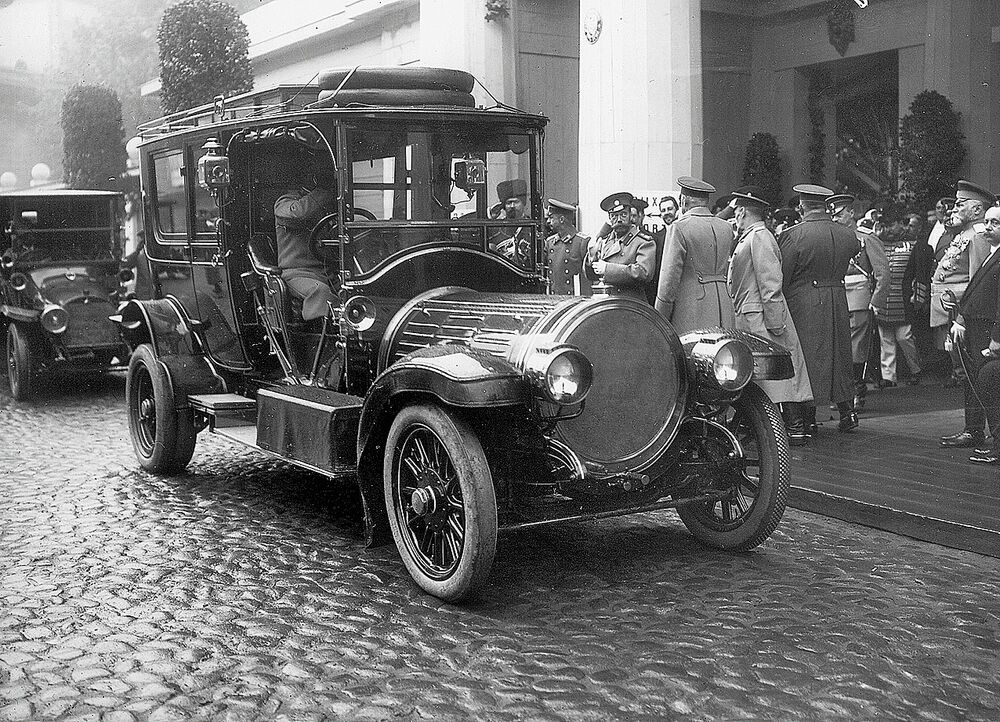 Limuzine ruskih vladara (Auto)