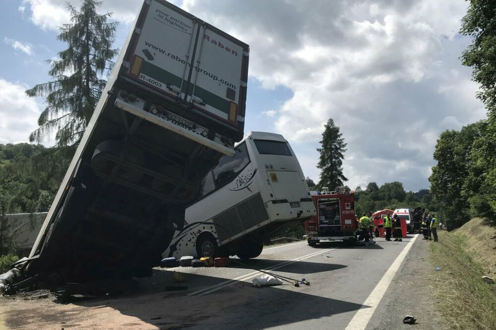 Poljska, autobuska nesreća, Foto: Reuters