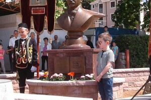 Otkrivena bista pomorskom kapetanu Špiru Daniloviću