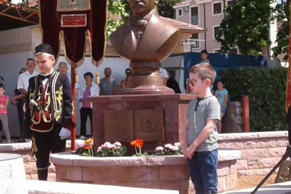 Špiro Danilović bista, Foto: Slavica Kosić