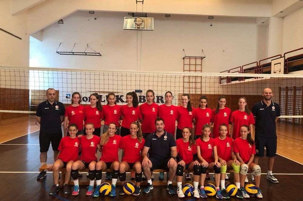 Ženska pionirska odbojkaška reprezentacija, Foto: OSCG