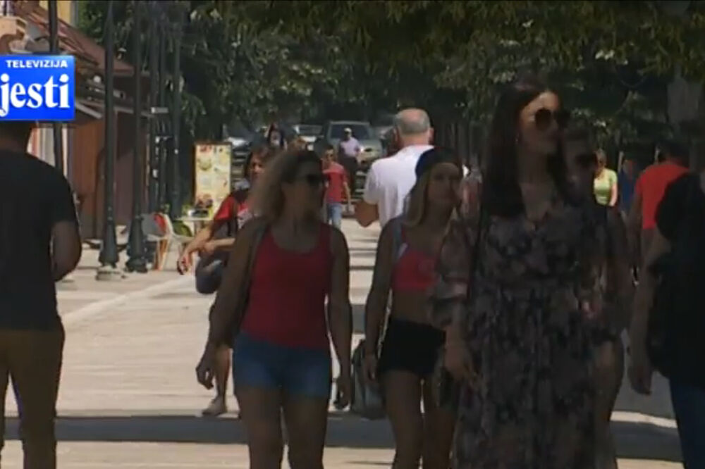 Cetinje, turisti, Foto: Printscreen (TV Vijesti)