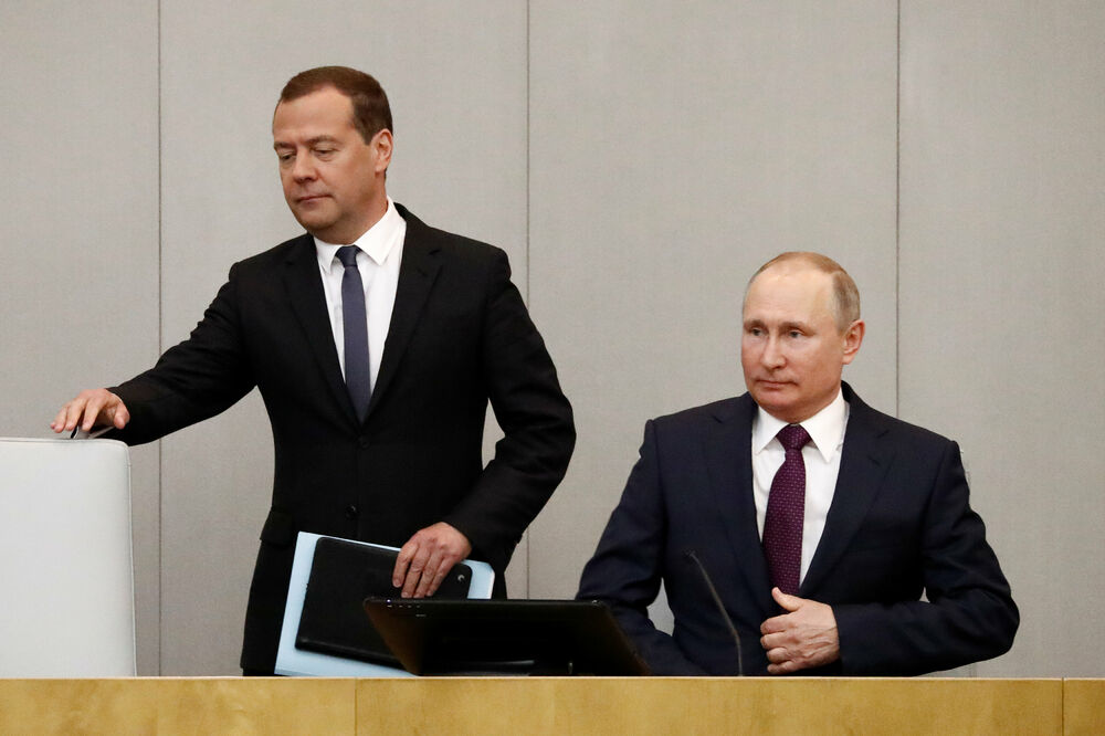 Dmitri Medvedev, Vladimir Putin, Foto: Reuters