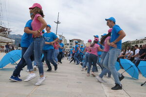 Kvadrila u Tivtu: Fešta mladosti i muzike na Pinama