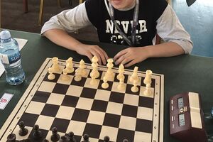 Selena matirala sve protivnike