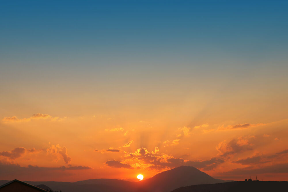 Oblaci, sunce, Crna Gora, Foto: Shutterstock