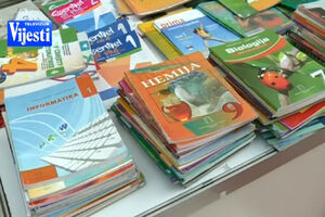 Roditeljima septembar teško pada, cijene udžbenika visoke