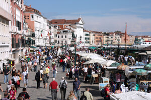Venecija će vraćati turiste ako ih dođe previše