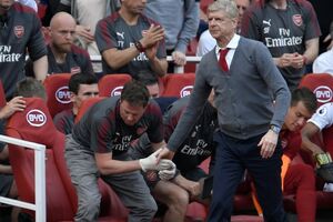 Građani neumoljivi protiv Velšana, Arsenalu gradski derbi