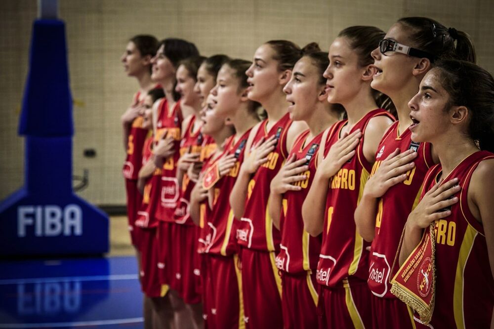 Ženska kadetska košarkaška reprezentacija, Foto: KSCG