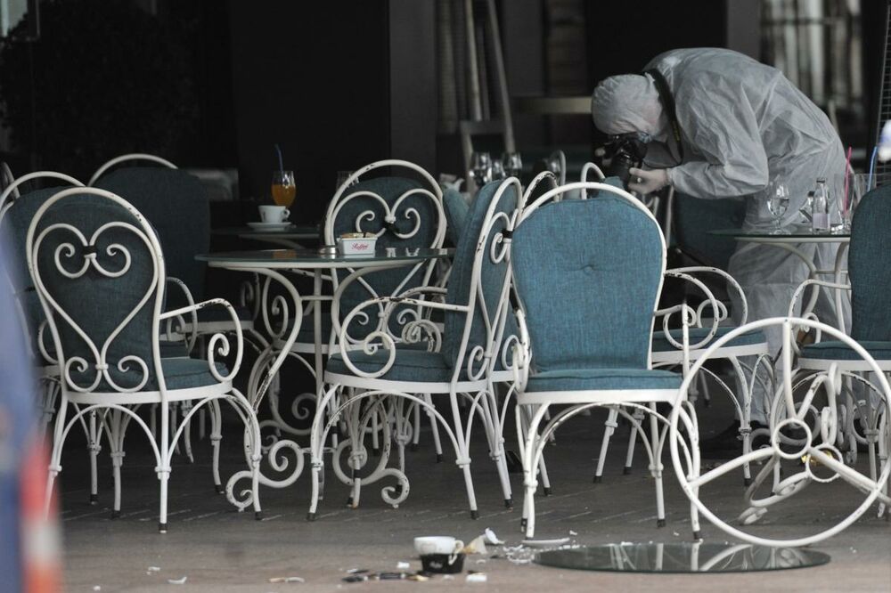 Ubistvo, Forum, Foto: Savo Prelević