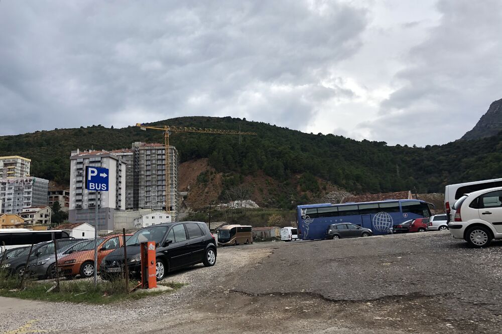 Zemlja oteta budvanskim porodicama, Foto: Vuk Lajović