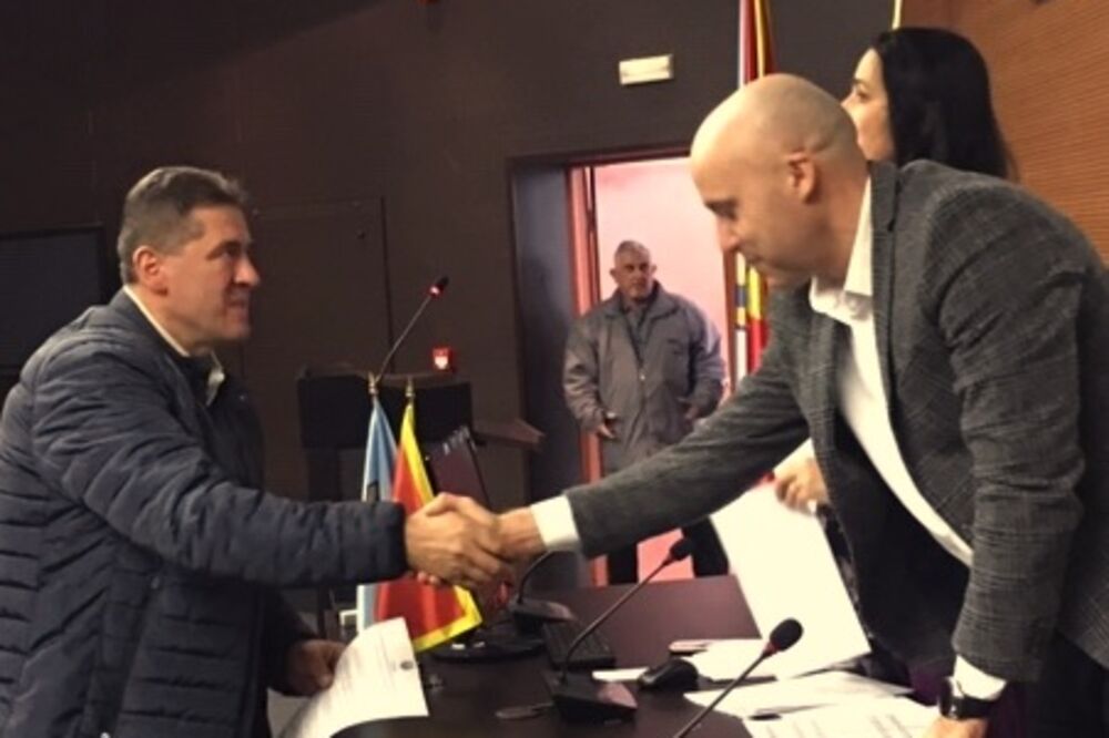 Uručenje rješenja poljoprivrednicima, Opština Tivat, Foto: Opština Tivat