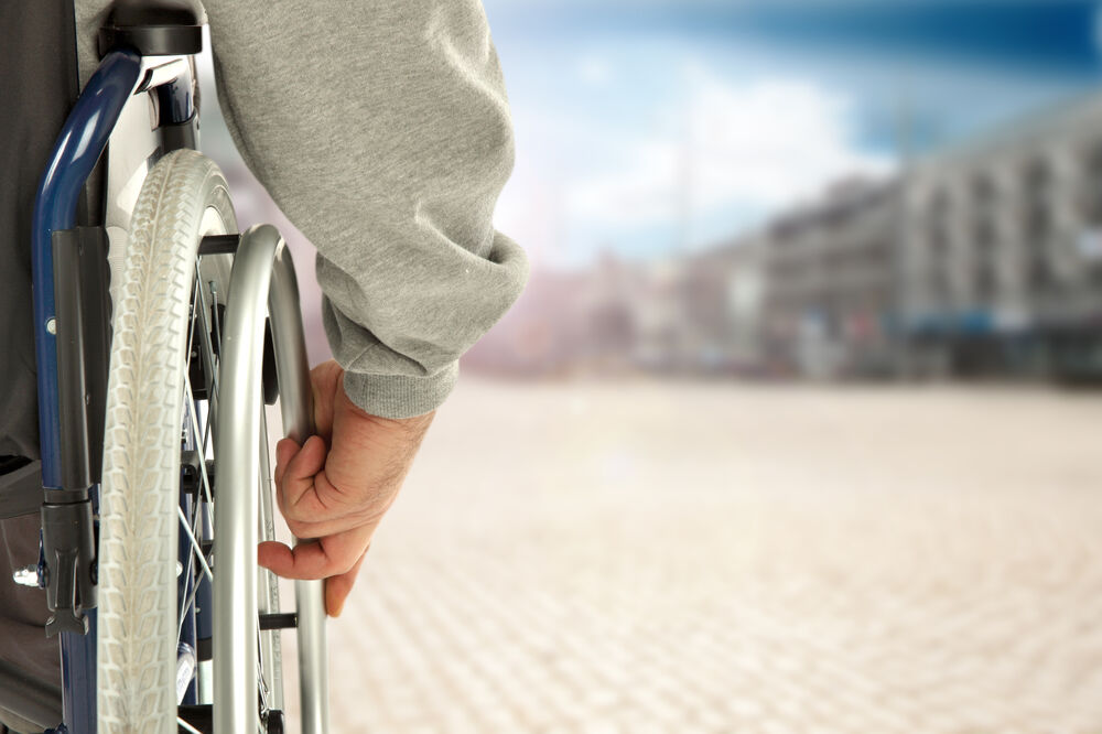 osobe sa invaliditetom, invalidska kolica, Foto: Shutterstock.com