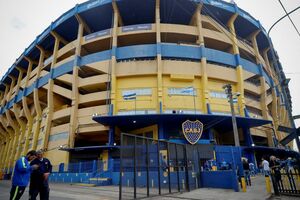 Bomba na Bombonjeri: Evakuisan stadion Boke