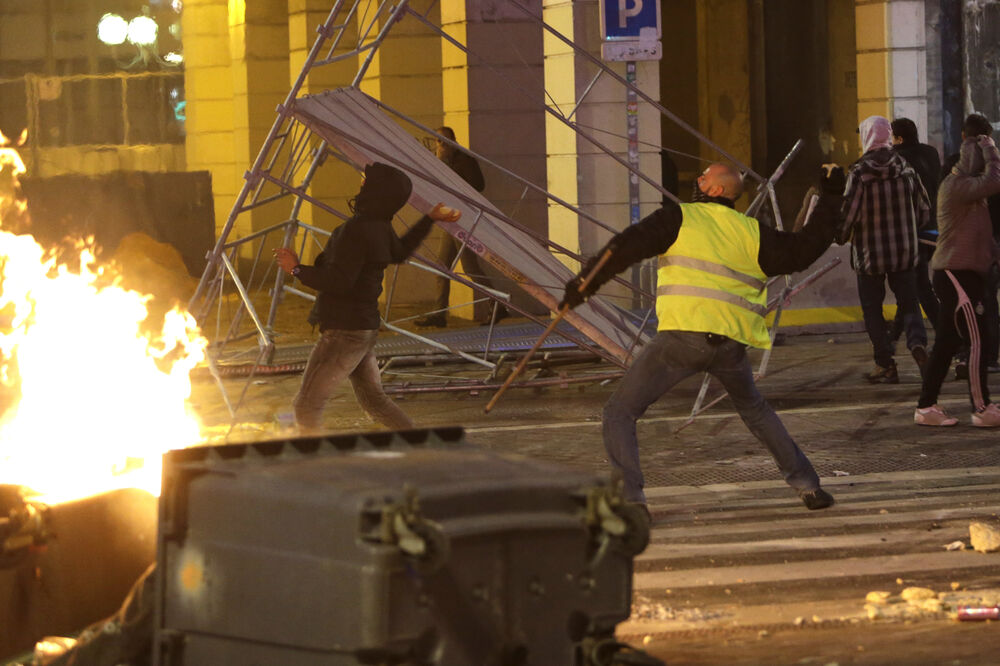 Francuska protesti, Žuti prsluci, Foto: Beta/AP